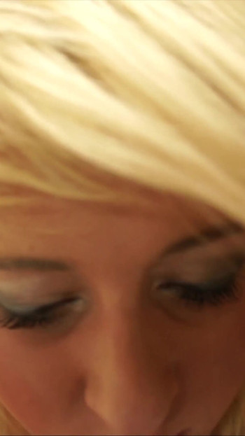 Έχω ήδη πιάσει γαμήσι σε δημόσια τουαλέτα