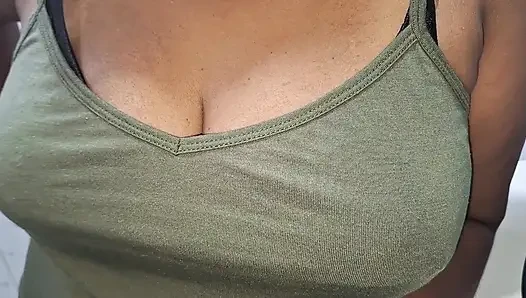 Asian Mature Woman super hot video