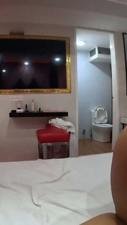 I decided to live stream while my best friend fucks me, we take passion to the next level. | Clip 1