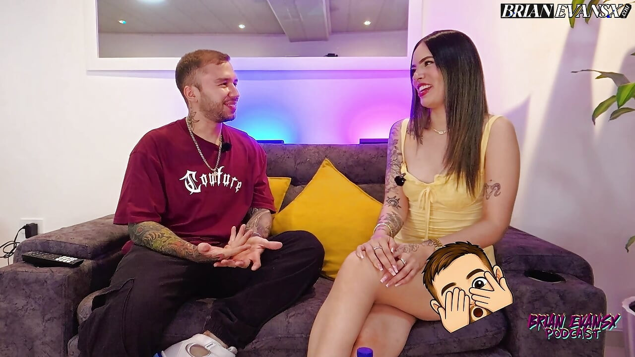 Colombian blonde Whosmorera7 has a sex interview with Brian Evansx