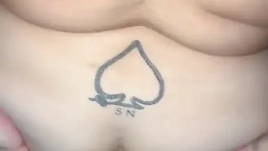 Pantat bahenol cewek semok kulit putih ini dientot habis-habisan sampai dicrot di dalam