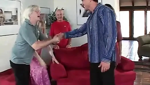 Клуб винтовки моей жены: жена No336