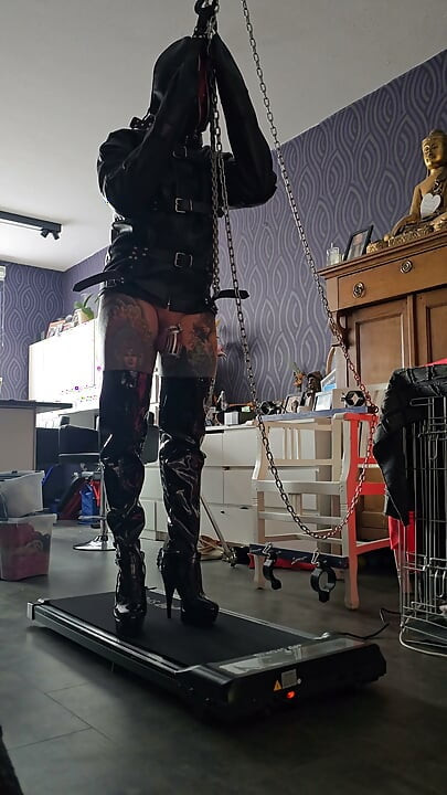 Время для фитнеса для Hubby_Slave