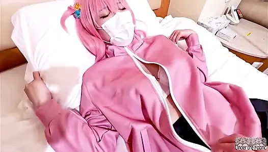 Çıplak kostümlü cosplayer spotu, karşı konulmaz cazibe samimi bir özel sikişe yol açıyor