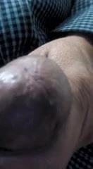 Kike se masturbează și masturbează