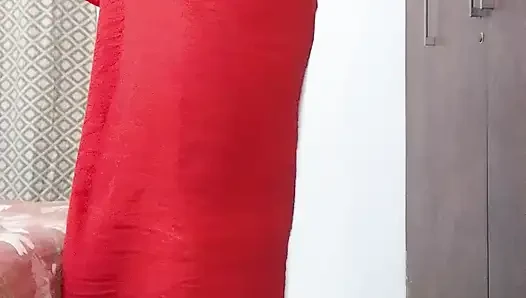 Dancing nude babe