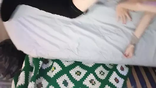 Peri cyber seksi nyepong kontol luar biasa, dientot habis-habisan sama kontol besar sampai dicrot di dalam (close up, pov)