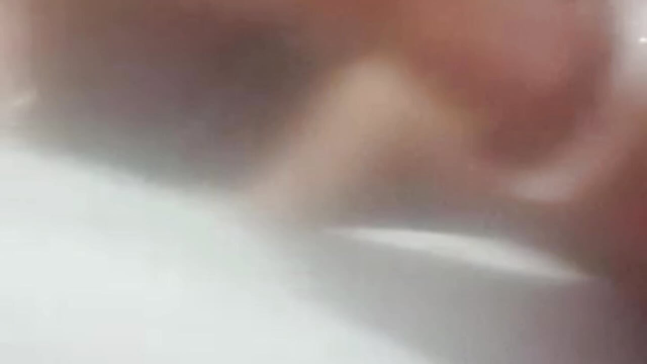 Ehefrau zeigt mir muschi