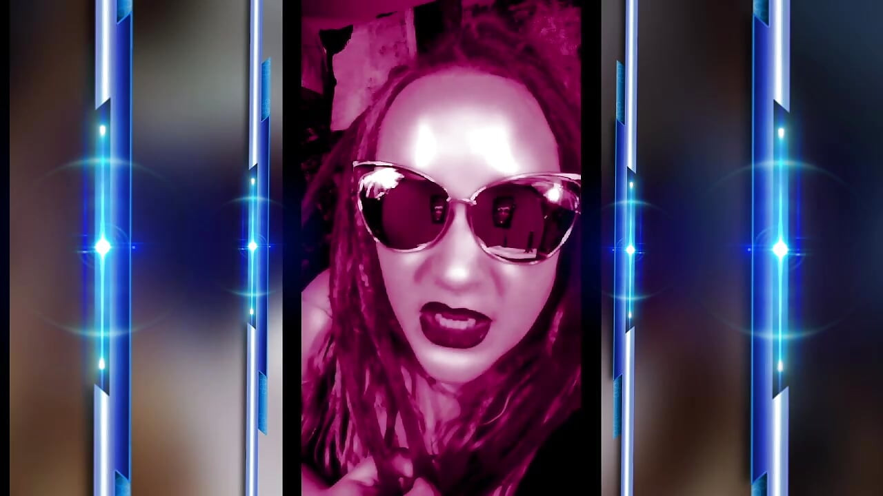 החברה שלך ראתה את היסטוריית החיפושים שלך ב-BBC, היא מטעה אותך ללכת למסיבת זיון קבוצתית לקח שלמדת