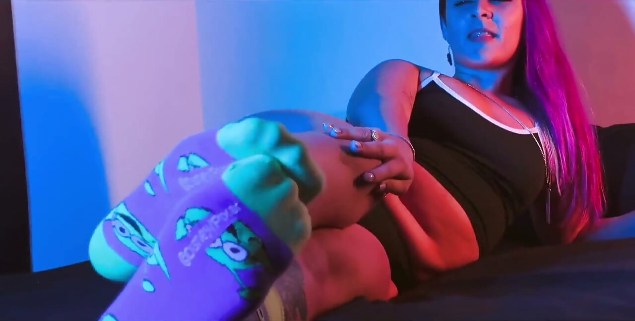 Slicking My Feet Nicely so They Slide in Nicely During a Footjob.