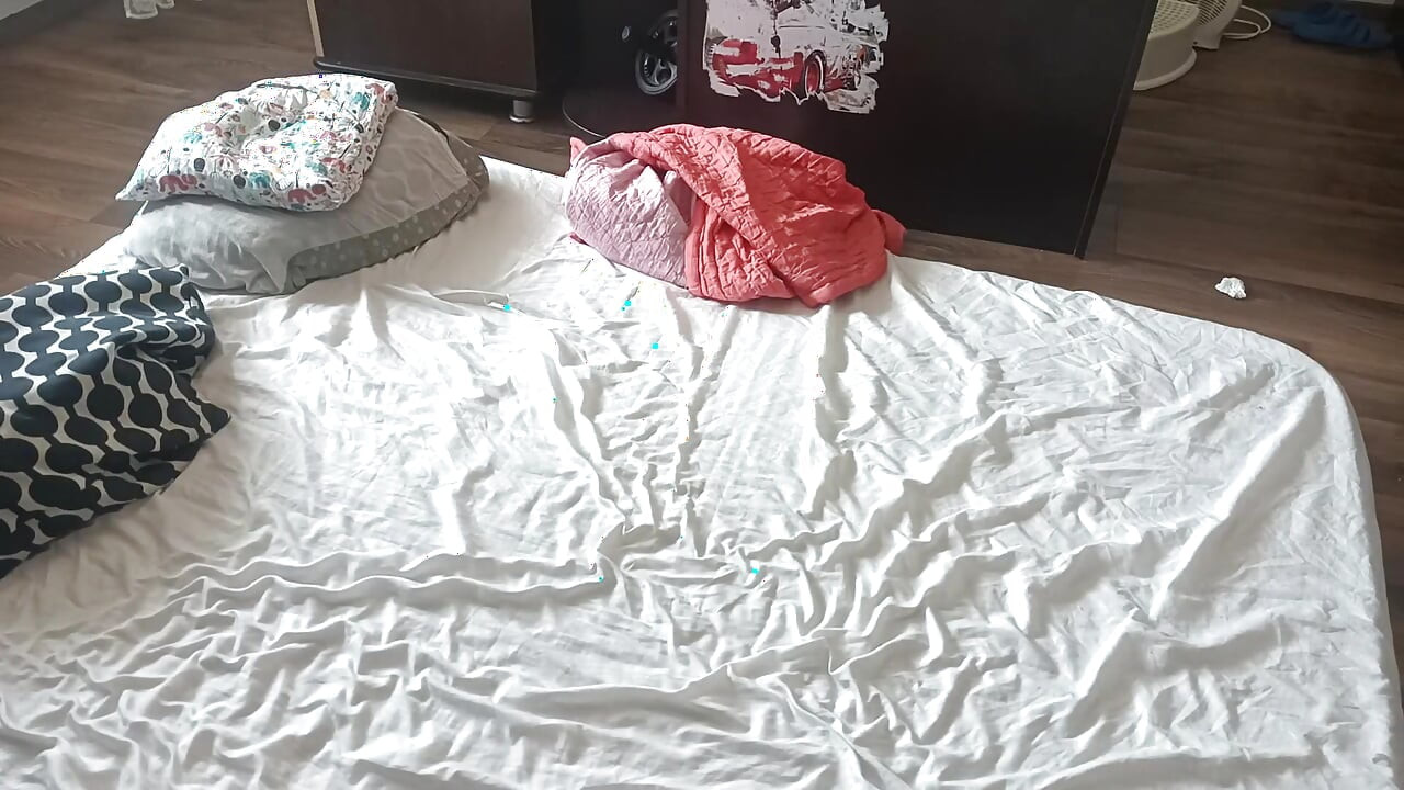 Licking Wife's Pussy to Orgasm