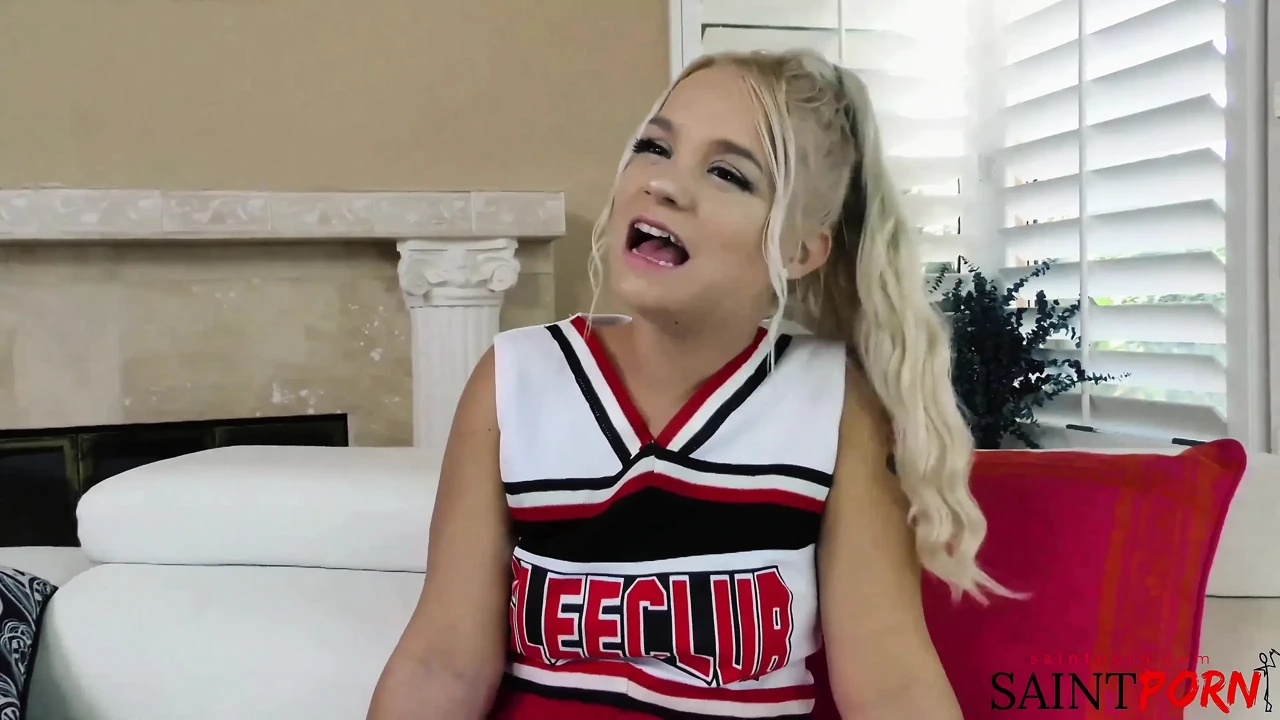 Bella Fucks Mike After Cheer Practice