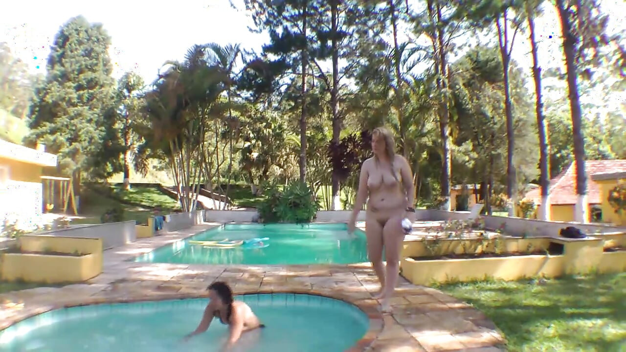 Pony Girl Swimmingpool Humiliation