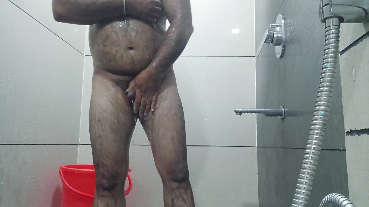 Hot Daady Nude Bathing Show