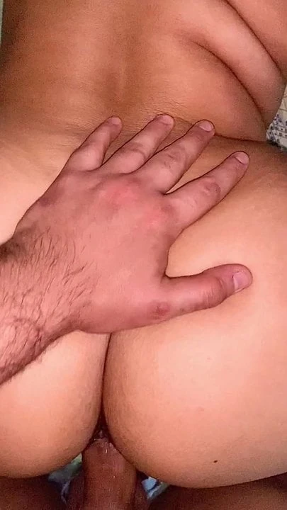 Culeandose a una puta