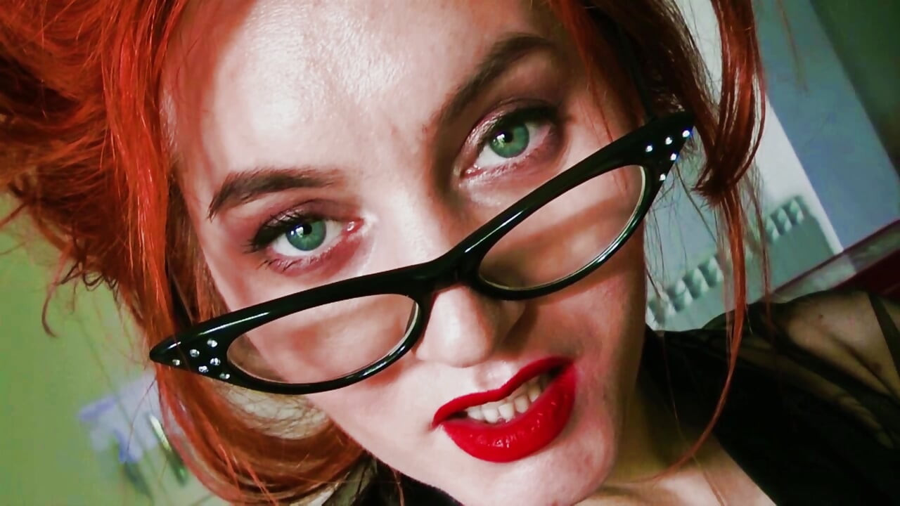 نائب الرئيس داخل القفص في عيد الحب