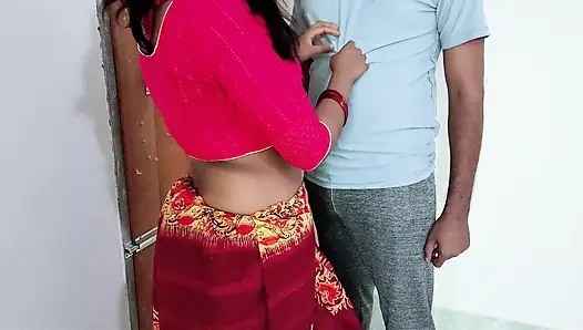 Cheating boss wife take employee dick behind the door..Desi bhabhi fuck xxx