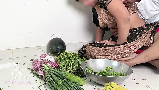 Komal Mami, du heilst das Gemüse, gib mir eine Banane.