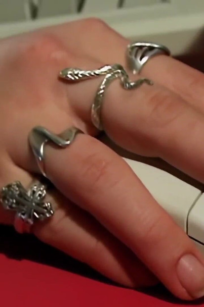 الجناية: أريدك أن تلبي كل رغباتي الجنسية السرية