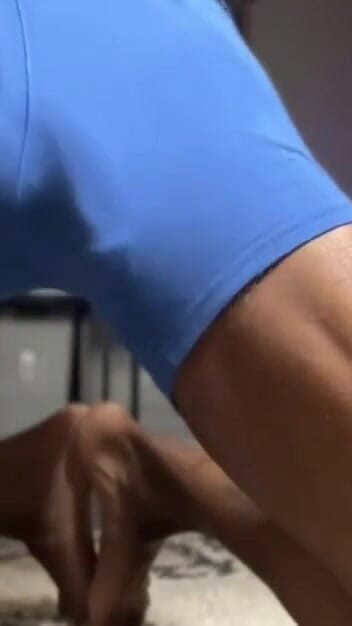 Stretching out and good Cummings | Clip 1