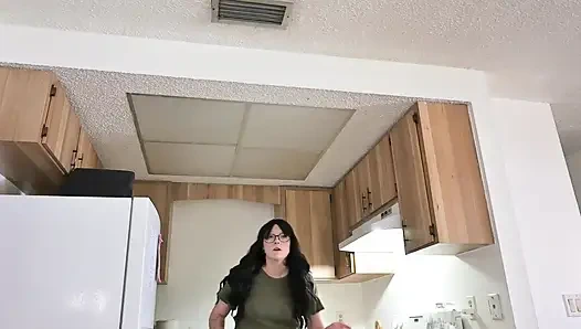 Мачеха становится шлюшкой 1