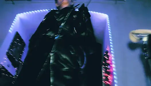 Nyonya eva lateks fetish sepatu bot kulit lengkap domina berseragam bdsm kink milf hot