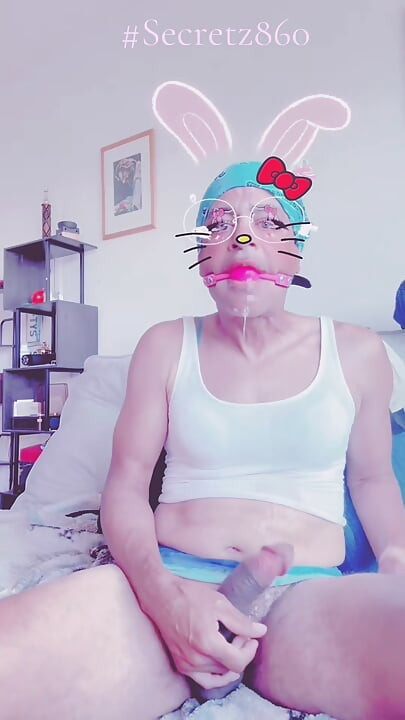 Secretz860 - gagging spitting all over myself