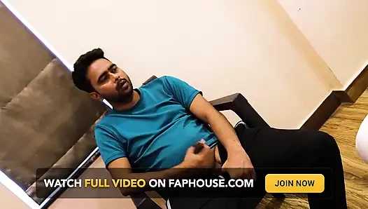 Aldatılan koca karısının freindleri tarafından sert sikilmesini izliyor, sert ev yapımı seks