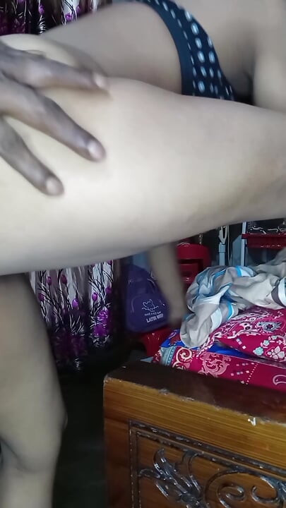 bhabhi muhke Dhun Dilo devar