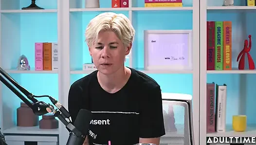 Lilly Bell Eksibisme, Sexting, & Pemberdayaan | Podcast Khusus Orang Dewasa