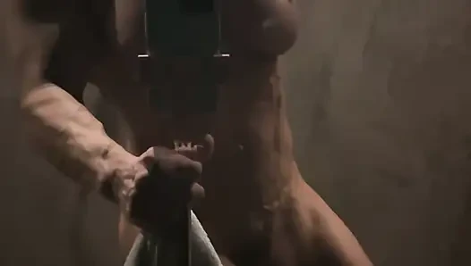 Apa kau pernah bermimpi melakukannya di gym?
