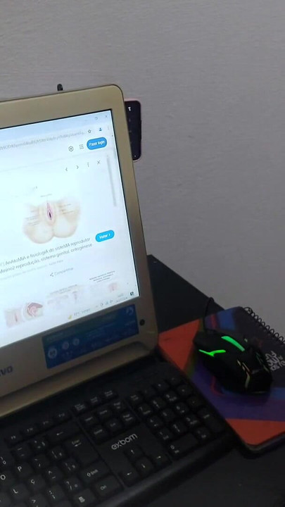 Momen ikonik dari "kelas anatomi dan ngocok kontol, ibu tiri seksi dengan toket besar alami"