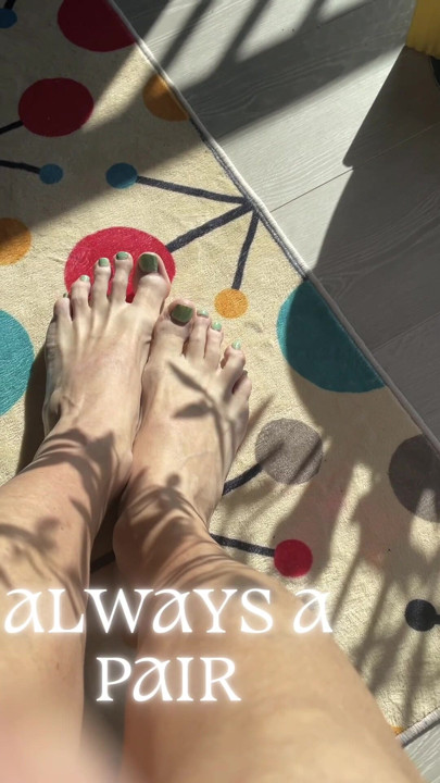 pretty toes