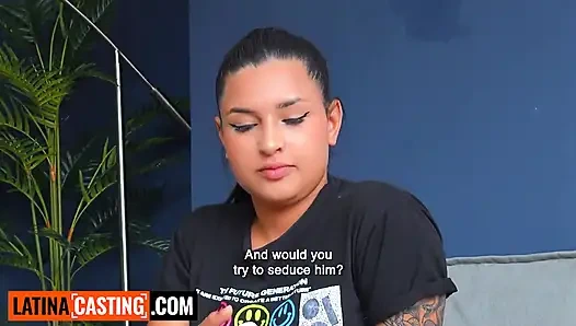 Model semok latina dengan pantat bahenol lagi asik ngentot kontol produser bokep amatir di ruangan casting bokep pertamanya