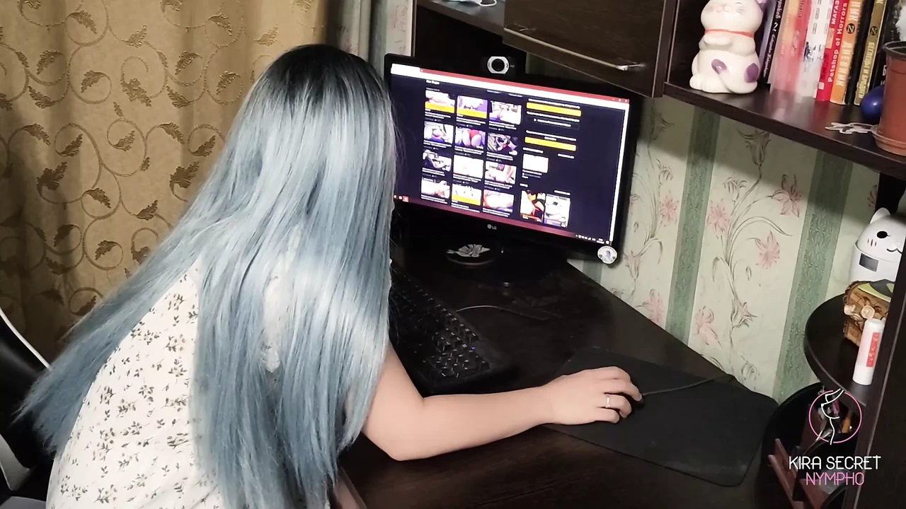 在工作中没有穿内裤被抓。老板给我看我的新职业