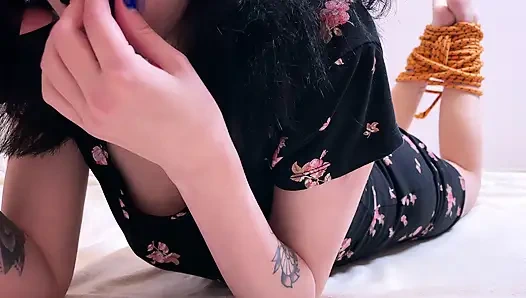 Eva divas lagi sama temannya sendiri