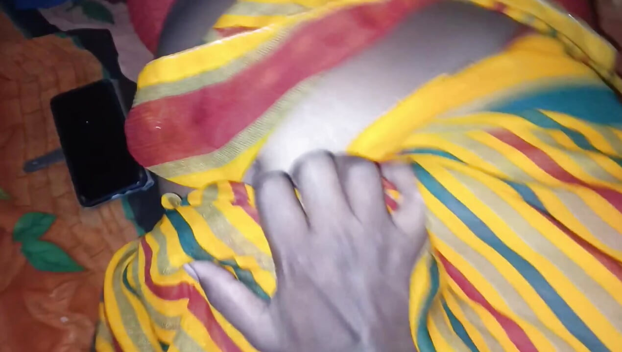 Bihari Desi Bhabhi Chodwati Hai Apne Chote Dewar Ka Body Dekhke (hindi Audio)