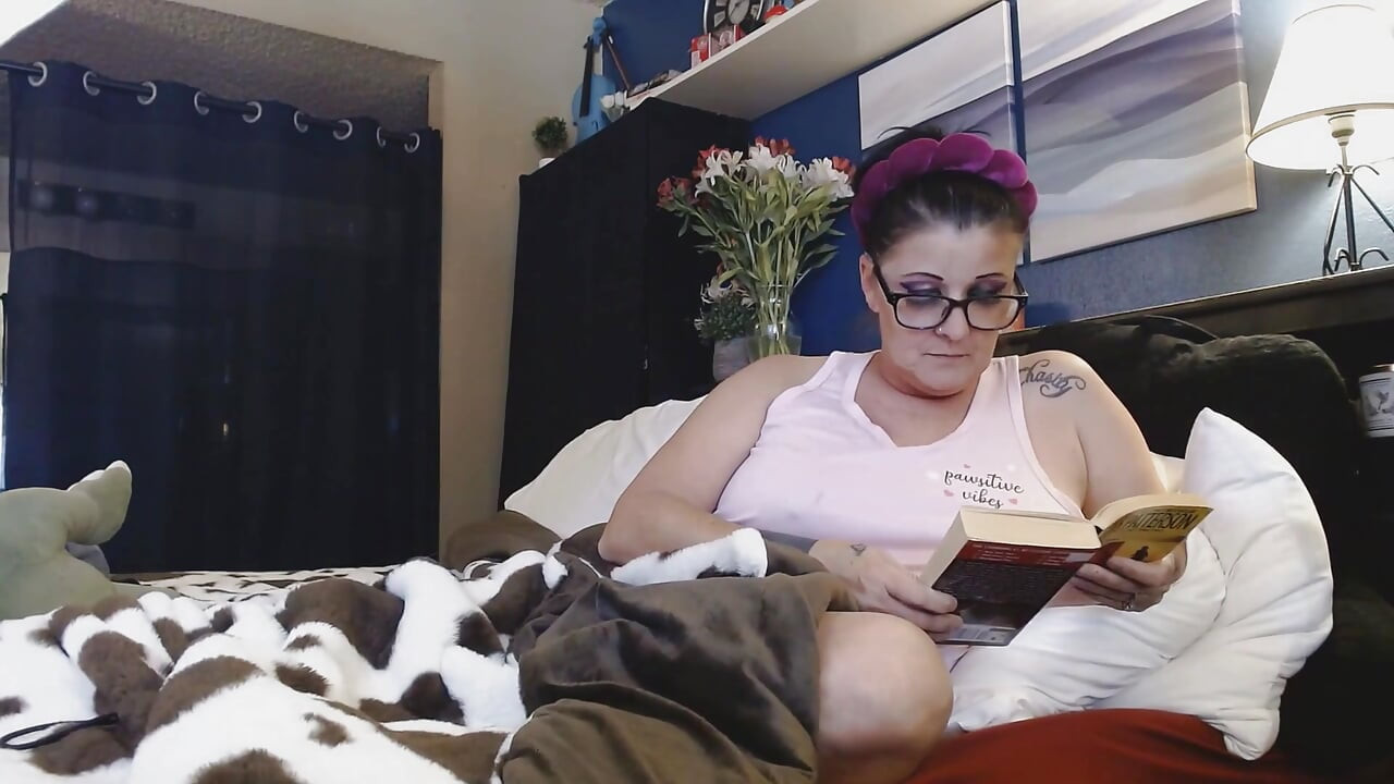 Ώρα για ύπνο ενώ διαβάζετε το χασμουρητό