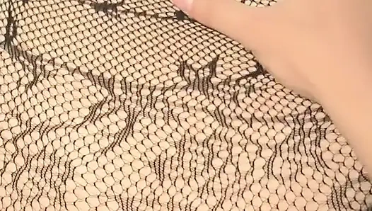 Pantat besar dalam pakaian dalam membuatnya muncrat cepat