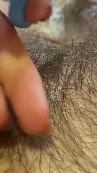 Moment inoubliable de « Touffe de chatte poilue »