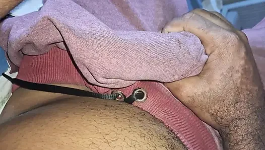 My girlfriend comes to spend the night at my house and takes my dick