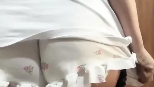 WÄHREND AYSUN AUF IHREN SCHWANZ WARTET, KOMMT IHR STIEFBRUDER, SIE HÄLT ES NICHT AUS, WAS MACHT SIE DA?