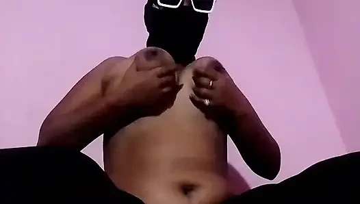 Bur mein khujali Ho Raha Hai isko