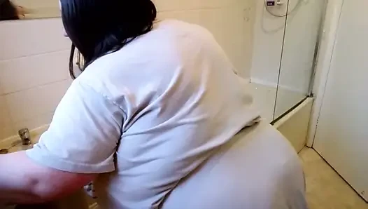 Sbbw mencoba mandi, bisakah dia bugar?