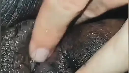 İri güzel kadın yarağımda öğürüyor