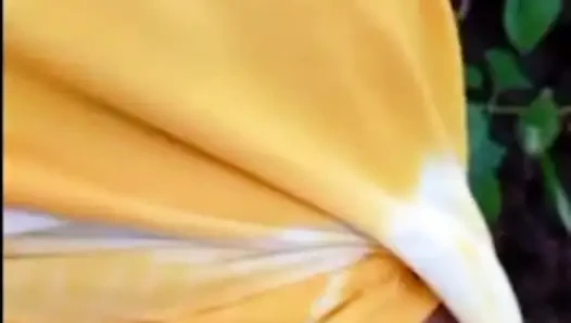 Istriku ngentot di hutan