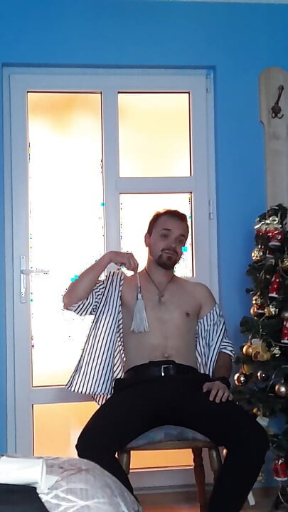 Daeros in your Santa is next to you