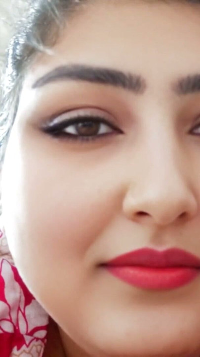 Real Bangladeshi Couple Chat & Play – Big Ass & Pussy Spreading Closeup Tease | Clip 1