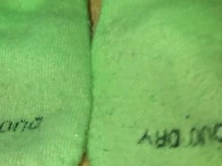 Cum en calcetines - verde brillante