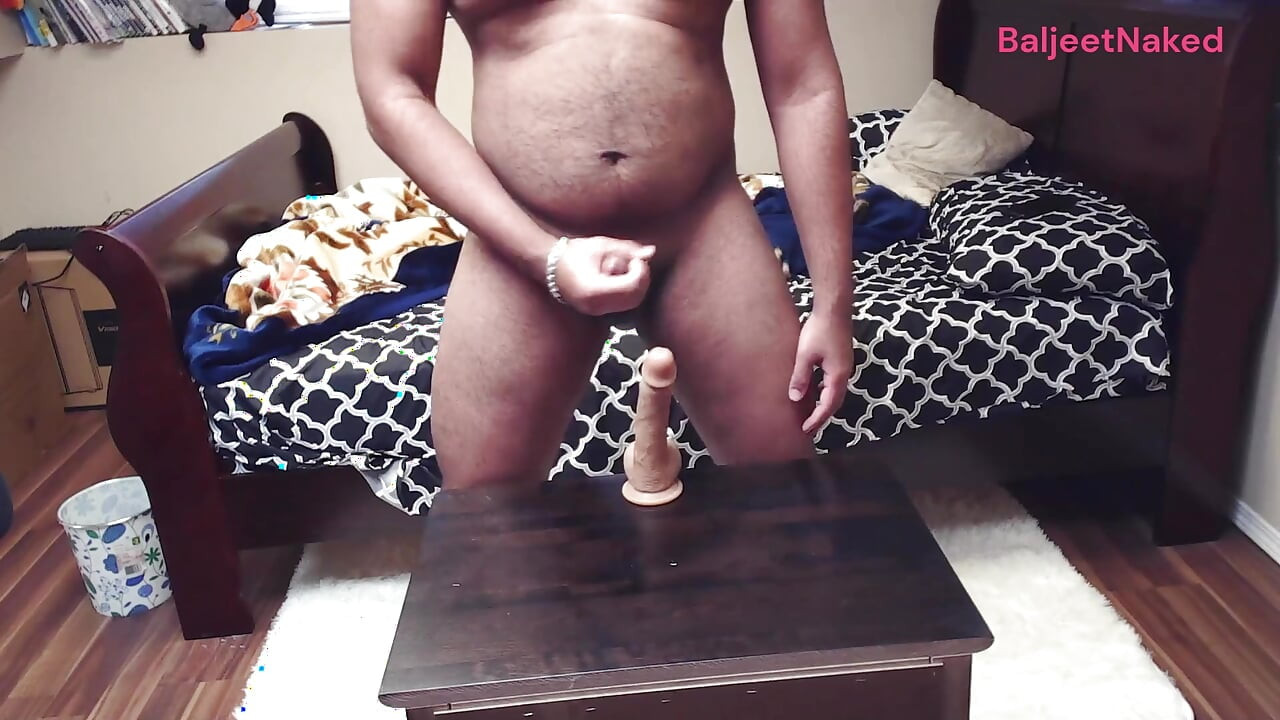 Cưỡi cu giả lớn